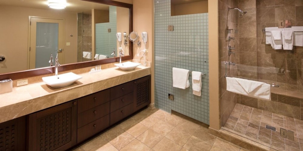 Isle Casino Hotel Bettendorf - photo 32