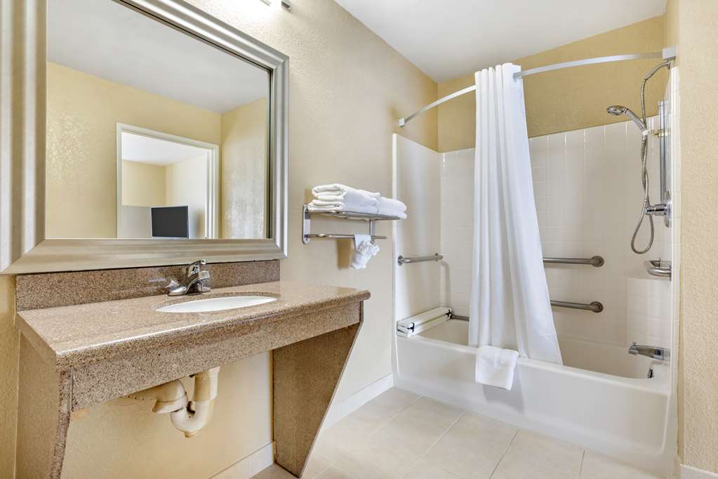 Best Western Plus Waco North - photo 28