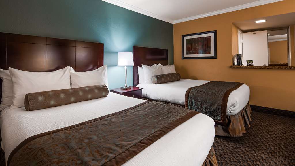Best Western Plus Casino Royale Center Strip - photo 7