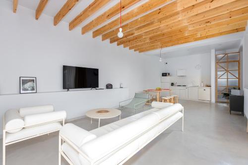 Villa Tabori Hill 3BR Luxury Villa in Tbilisi