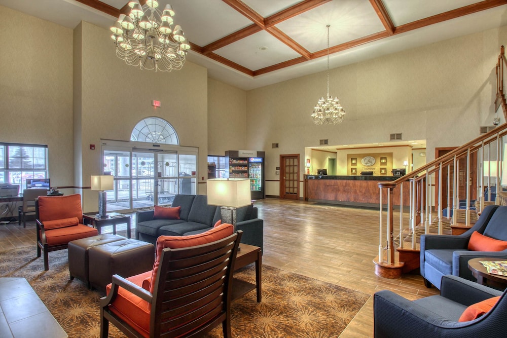 Comfort Suites Milwaukee Airport - photo 9