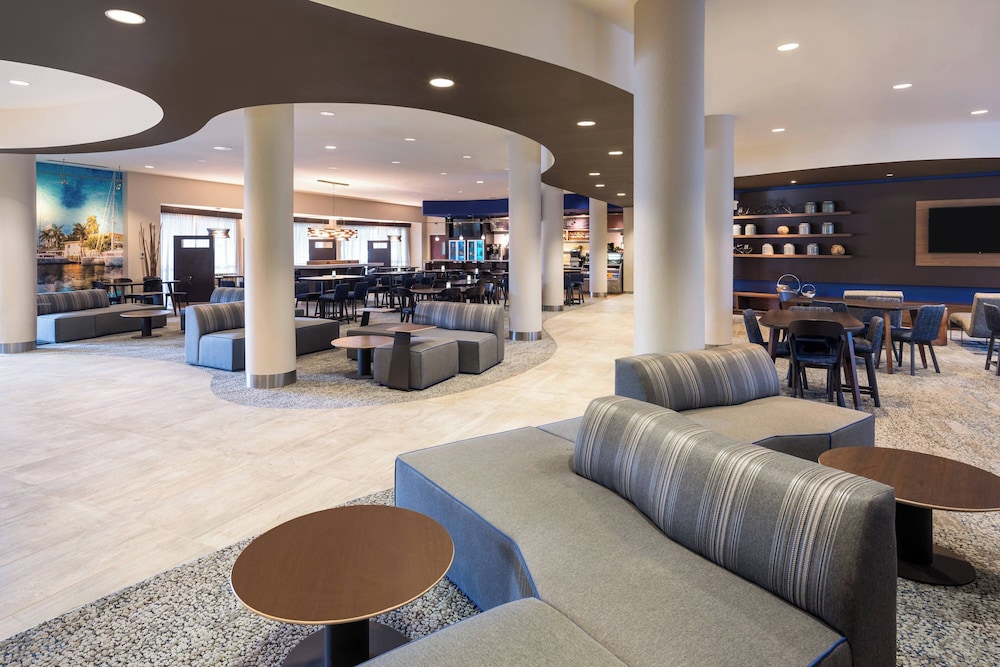Courtyard by Marriott Fort Lauderdale Airport & Cruise Port - photo 3