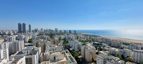 Open space apartment by the SEA — 4-Star Luxury Hotel in Ashdod, Israel