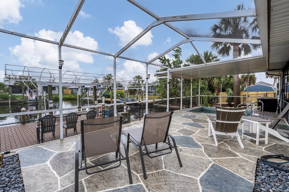 18614 Briggs — 4-Star Luxury Hotel in Port Charlotte, United States