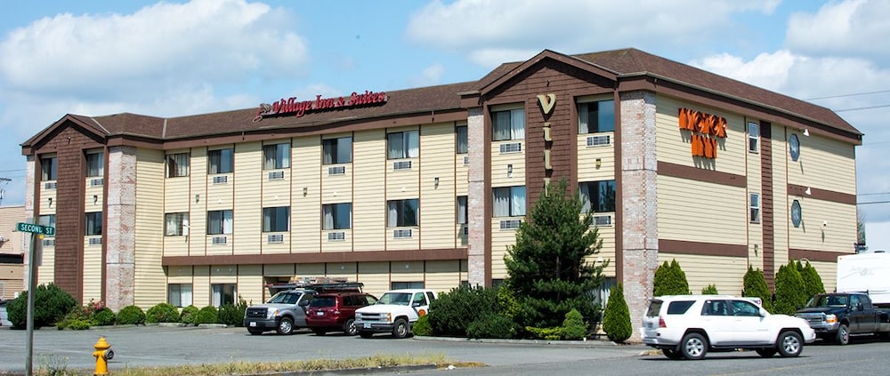 Village Inn & Suites — hotel in Marysville