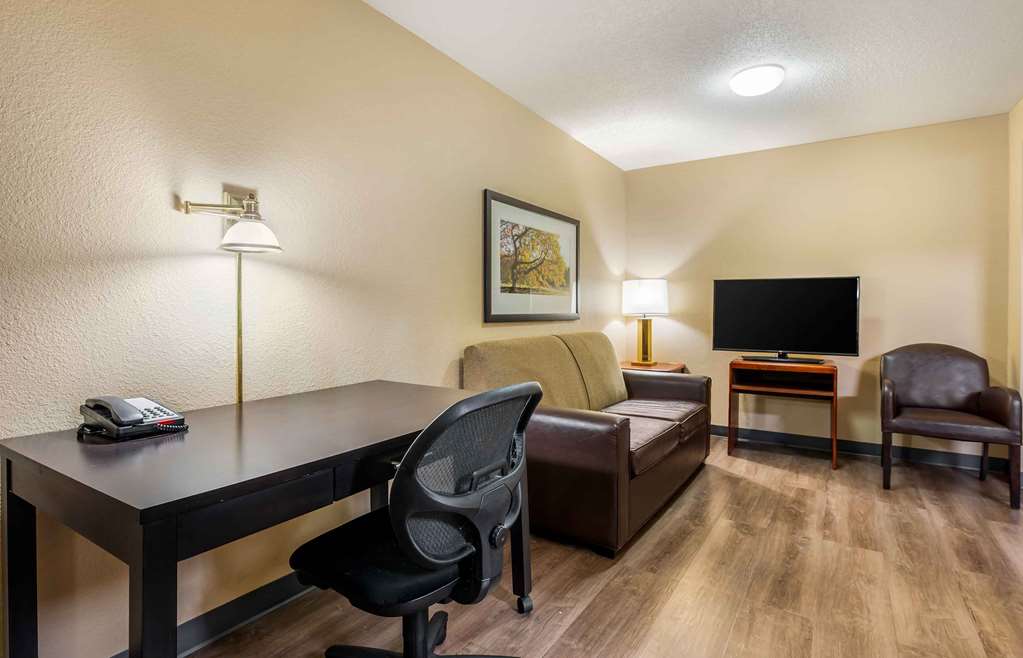 Extended Stay America Suites Evansville East - photo 15