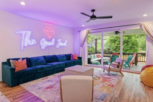 Home Near Lenovo Center and Carter Finley — 4-Star Luxury Hotel in Raleigh, United States