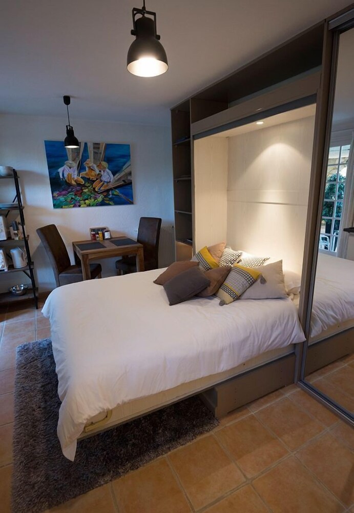 Villa Justine — 4-Star Luxury Hotel in Mandelieu-La-Napoule, France