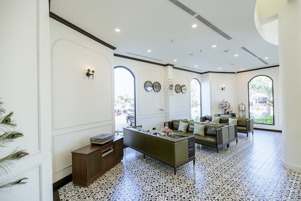 Robin Hotel — hotel in Gia Nghia