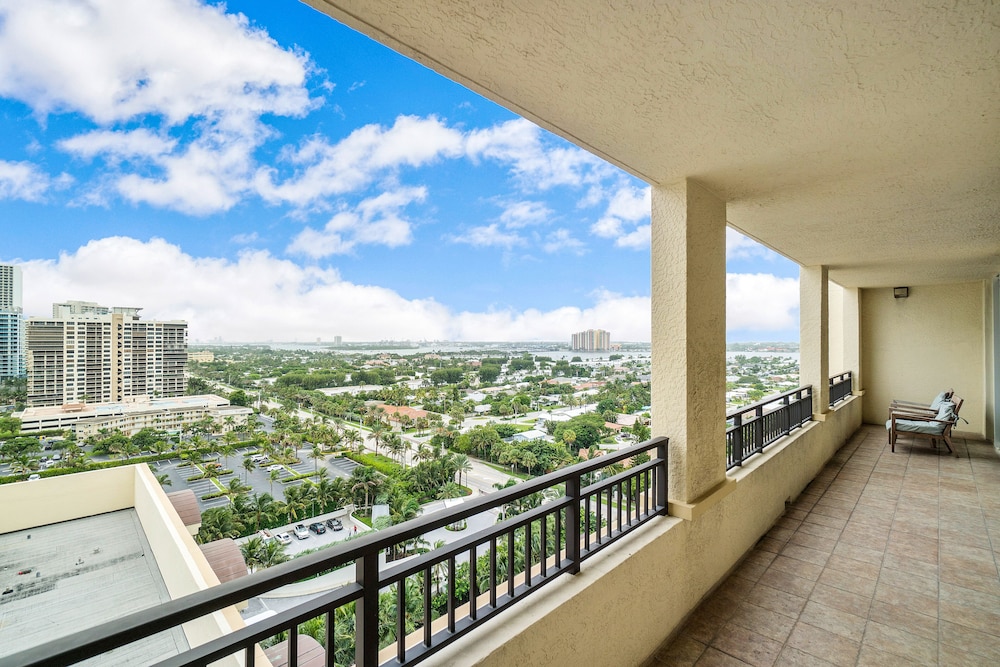 Palm Beach Singer Island Resort & Spa Luxury Suites - photo 200