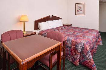 Frontier Inn Abilene - photo 14
