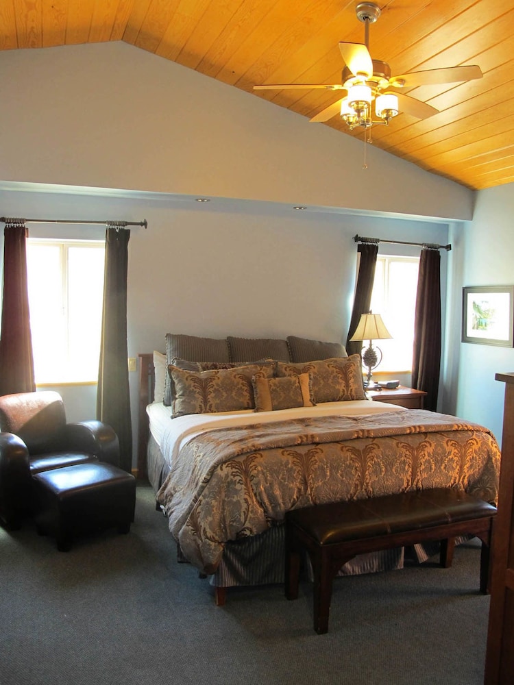 Convict Lake Resort - photo 16