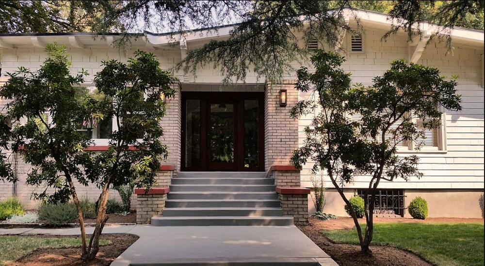 Alberta Alameda Bright Woodsy Private in Portland, United States