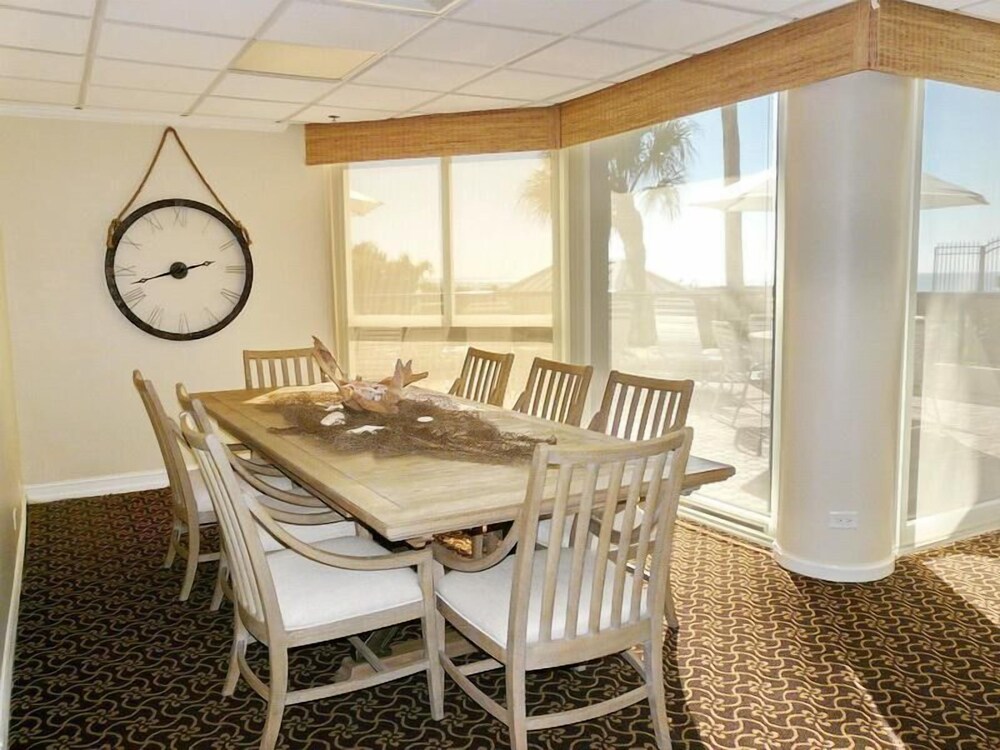 Sandcastle I 1201 — 4-Star Luxury Hotel in Marco Island, United States