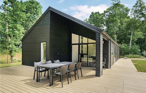 Four Bedroom Holiday Home In Glesborg — 5-Star Luxury Hotel in None, Denmark