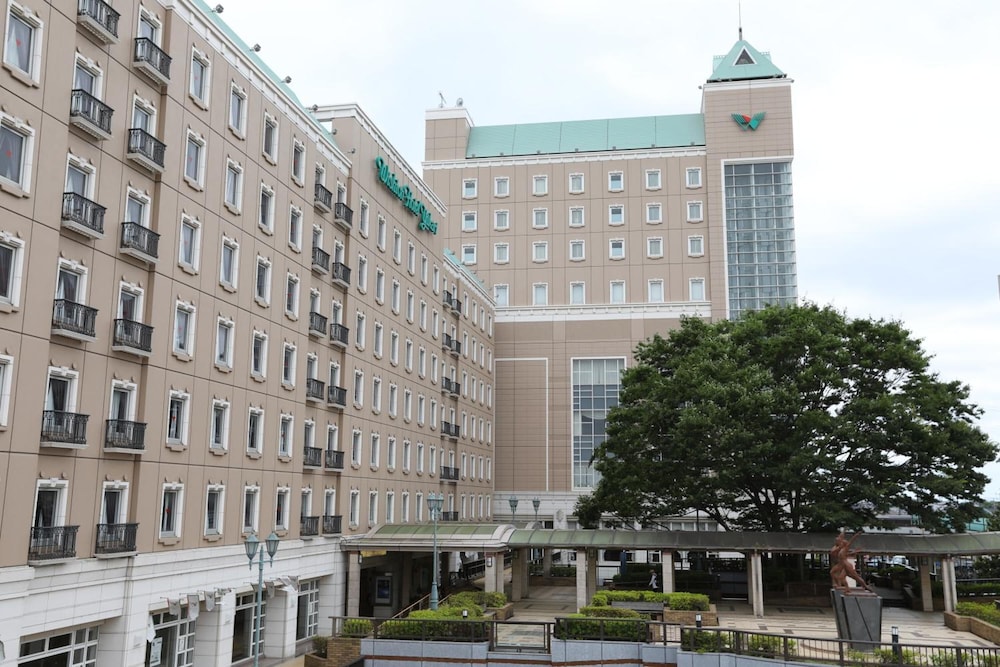 Wishton Hotel Yukari — Sakura