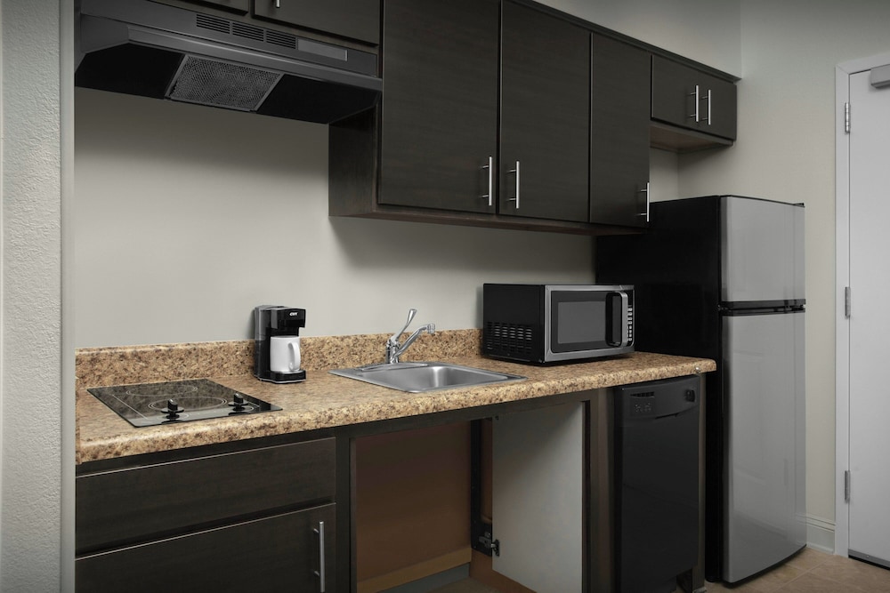 TownePlace Suites by Marriott Pensacola - photo 17