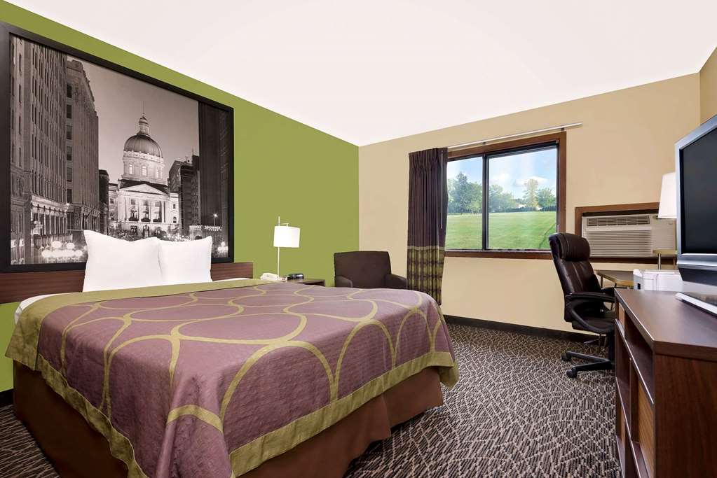 Super 8 by Wyndham Muncie Ball St. College Area - photo 9