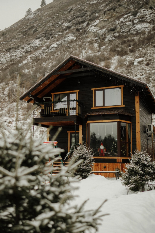 Usadba Zorkinyih in Manzherok, Russia