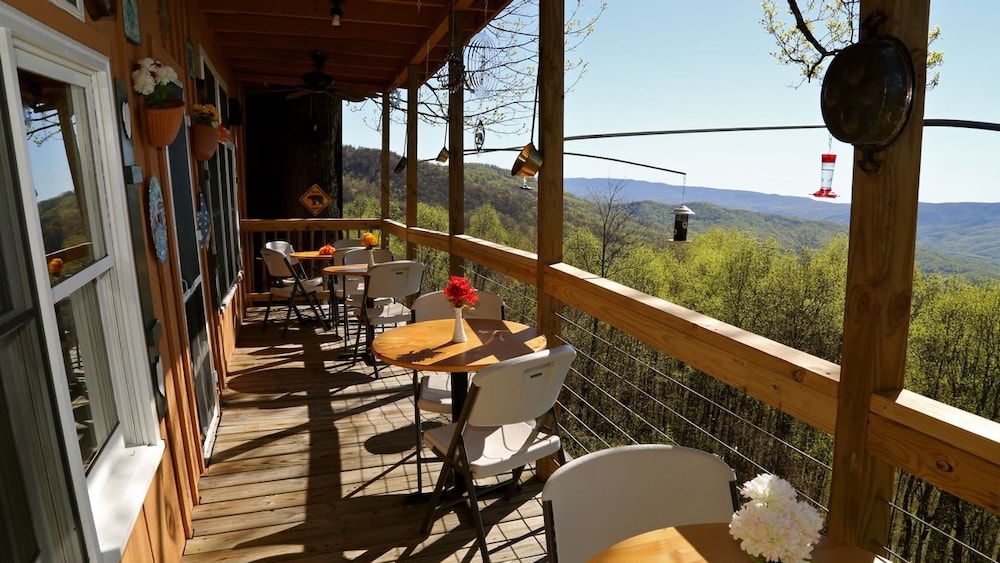 Alpine Inn - photo 20