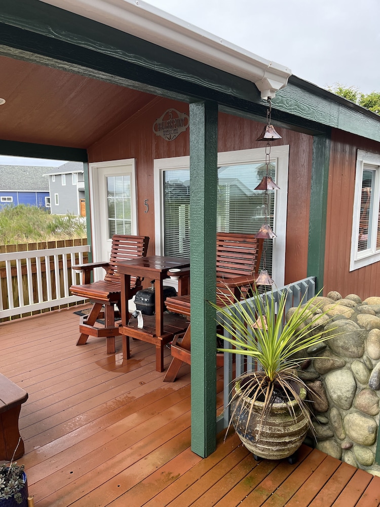 The Collins Inn and Seaside Cottages - photo 82