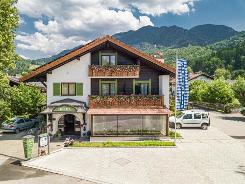 Hotel Sonnenspitz — hotel in Kochel