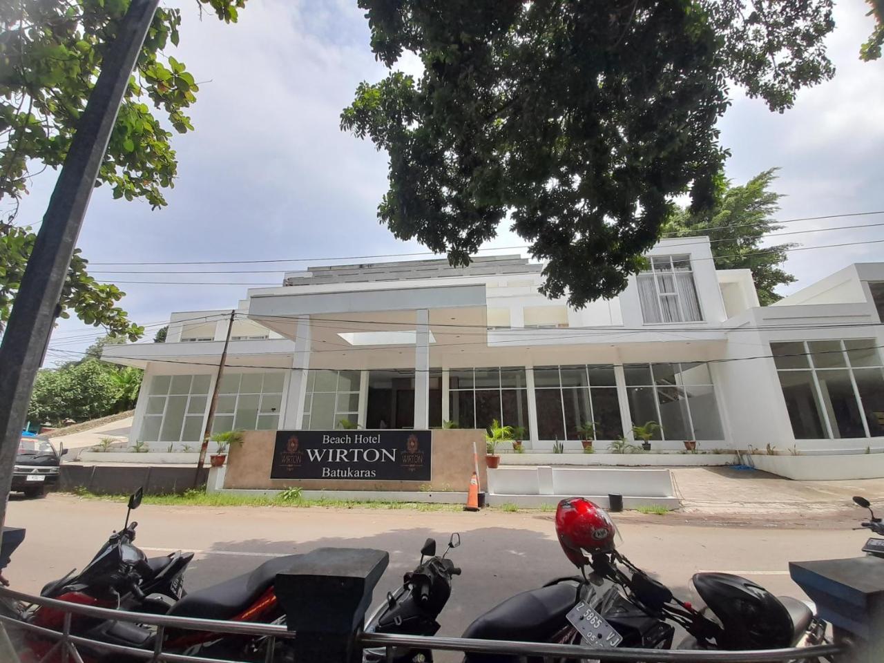 Beach Hotel Wirton Batukaras — Cijulang