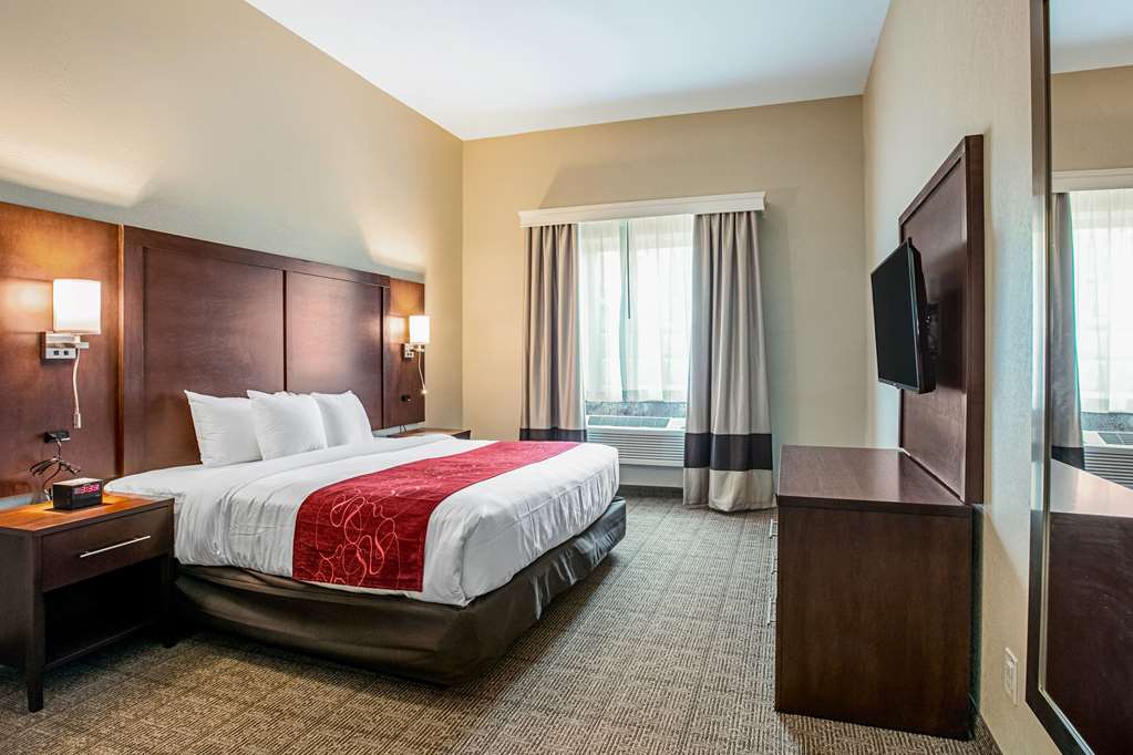 Comfort Suites Fishkill near Interstate 84 - photo 17