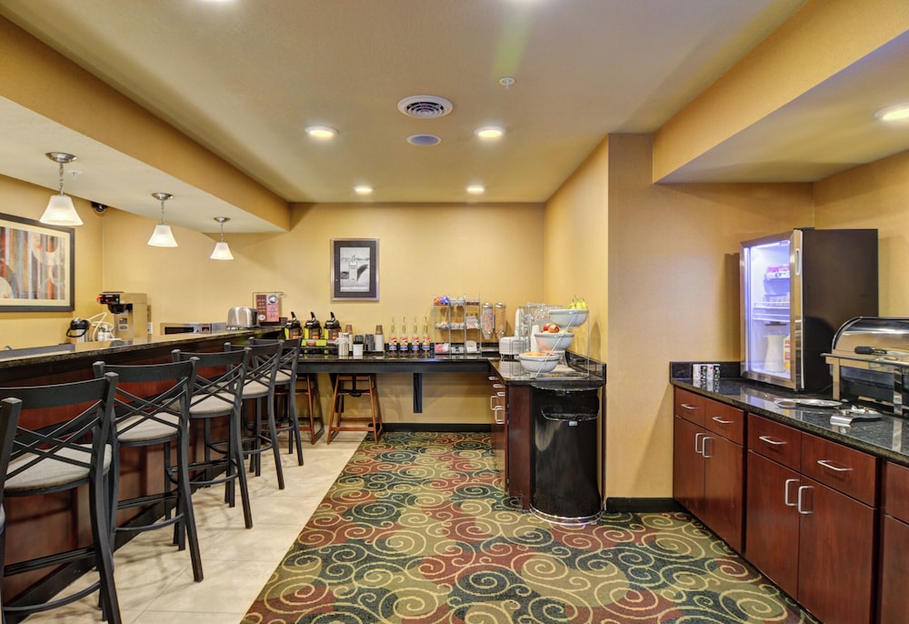 Cobblestone Hotel & Suites Punxsutawney PA - photo 26