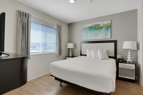 Simplicity At the Rim 1308 I Comfy 2 Bed 2 Bath — 4-Star Luxury Hotel in San Antonio, United States