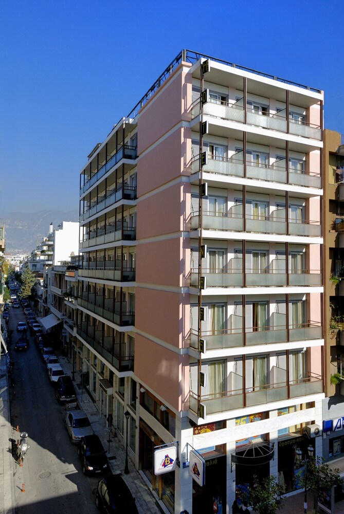 Hotel Nefeli — hotel in Volos