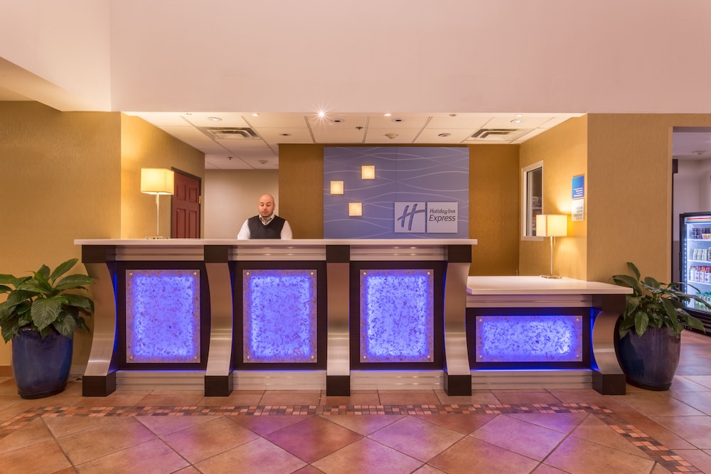 Holiday Inn Express Hotel & Suites Manteca by IHG - photo 54