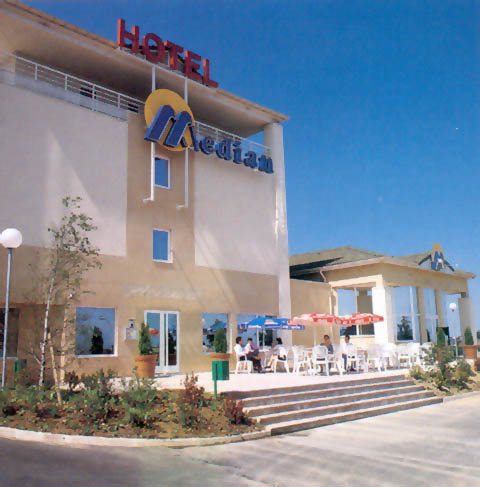 Median Roissy CDG — hotel in Goussainville