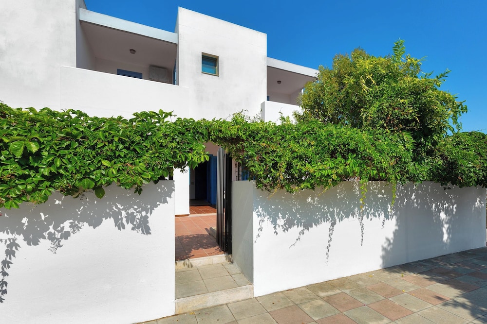 4172 Villino Sabrystyle by Barbarhouse in Melendugno, Italy