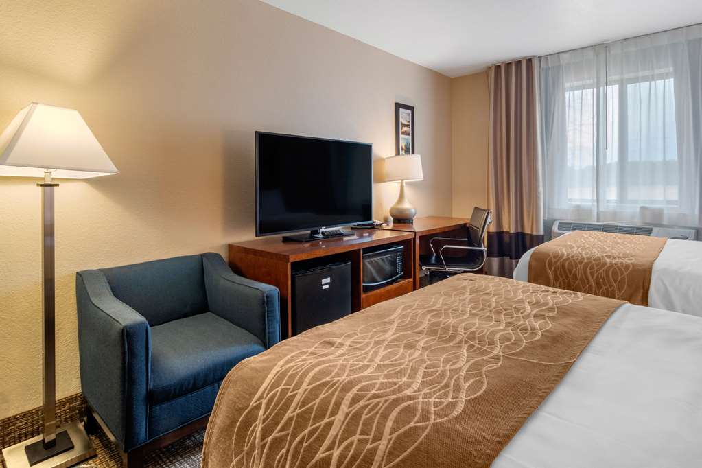 Comfort Inn & Suites South Hill I 85 - photo 12