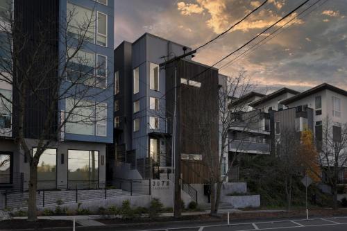 West Seattle Mins to Downtown - last minute hotel in Seattle