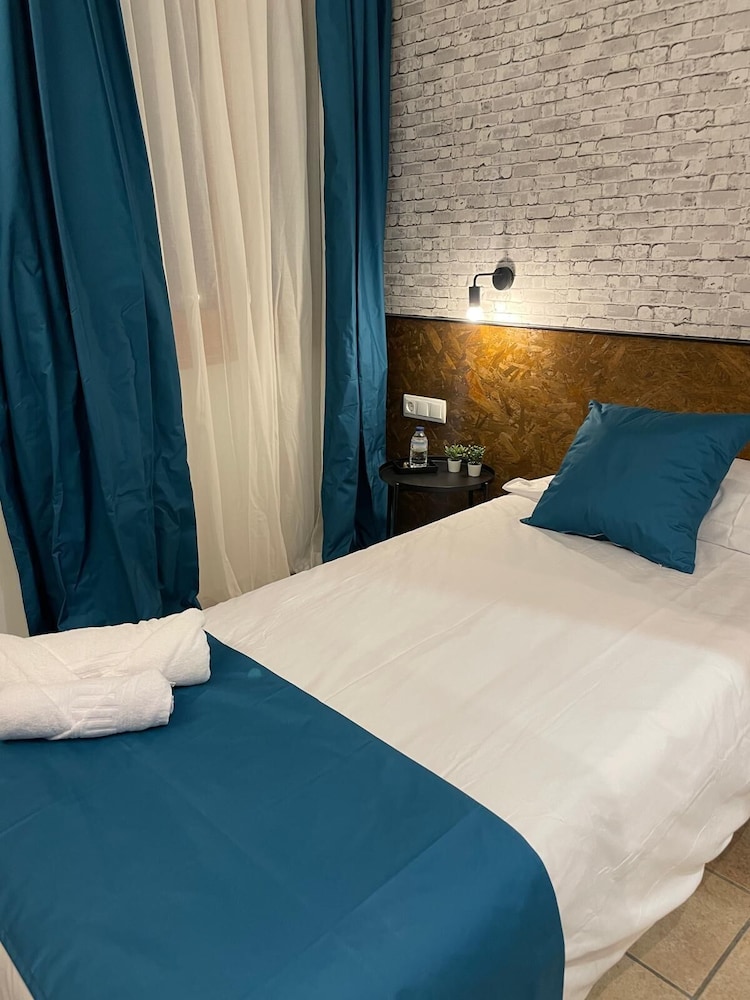 Hotel L Oreneta de Gironella — Gironella — photo 2