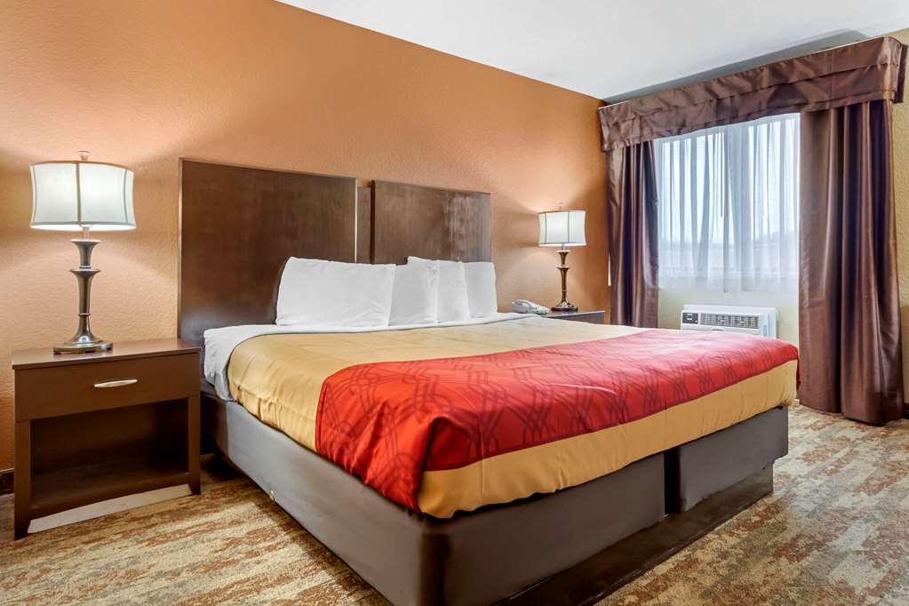 Econo Lodge Black Hills - photo 7