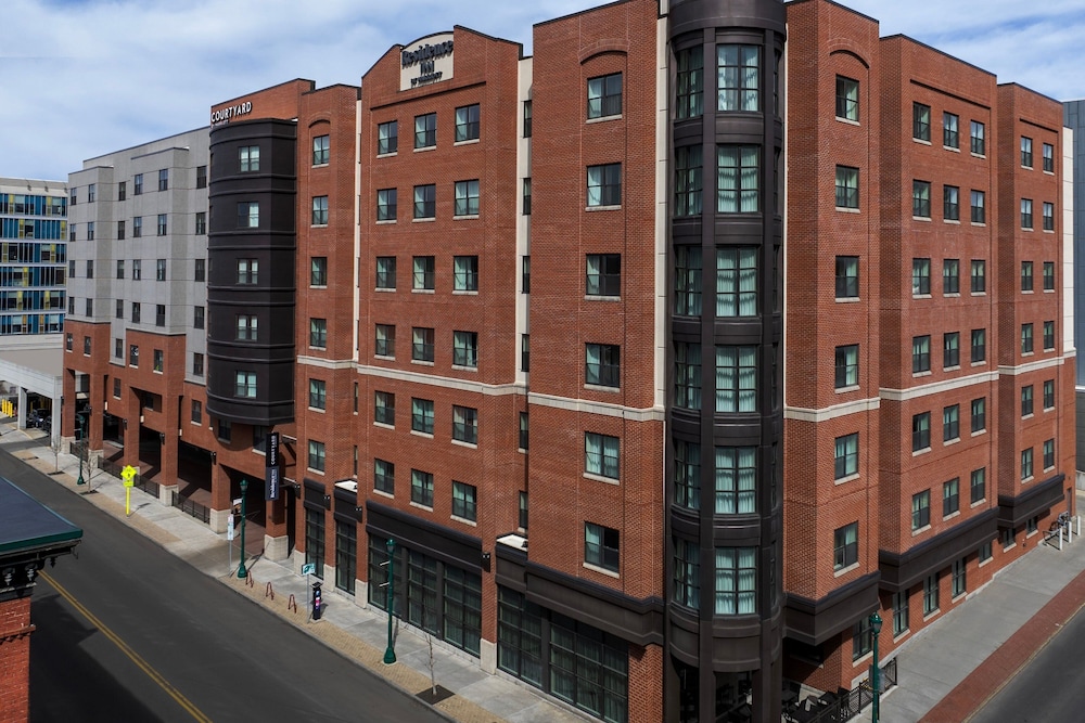 Courtyard Syracuse Downtown At Armory Square — hotel in Syracuse