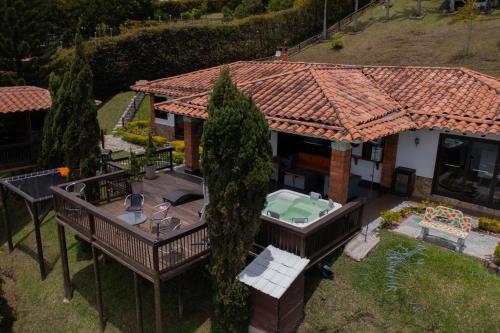 Casa Campestre Montecarlo Guatapé Desayuno A Pareja — 4-Star Luxury Hotel in Guatape, Colombia