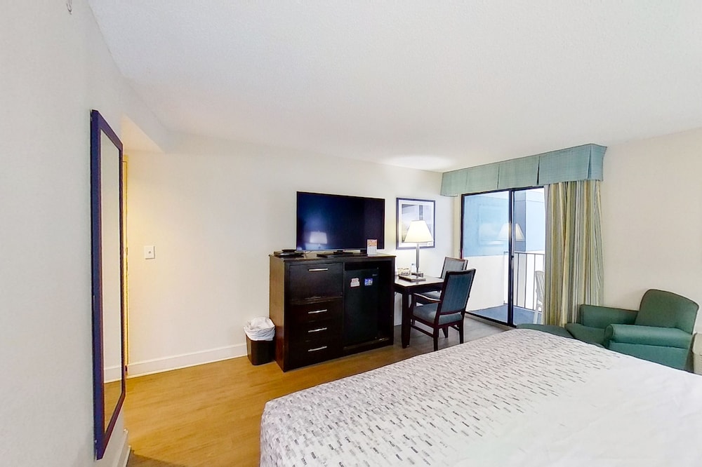 Carolinian Beach Resort by Vacasa - photo 13