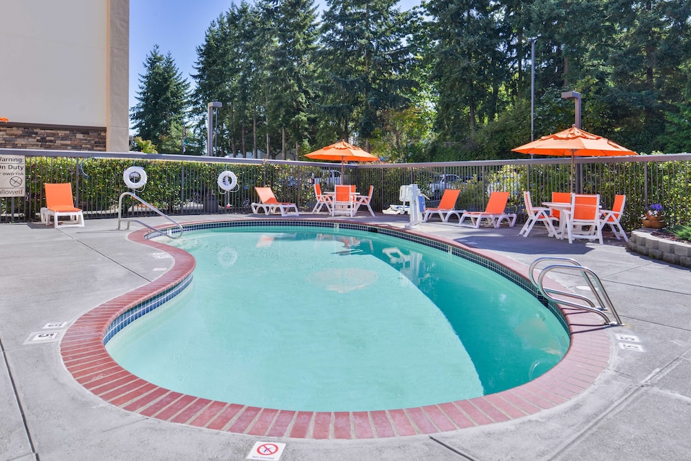 Hampton Inn Seattle Airport - photo 21