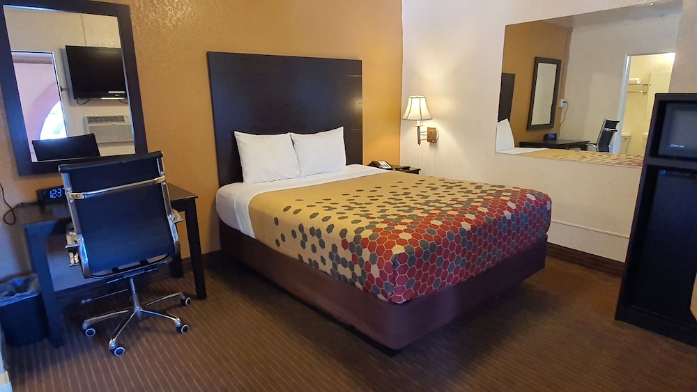 Rodeway Inn Flagstaff Downtown - photo 10