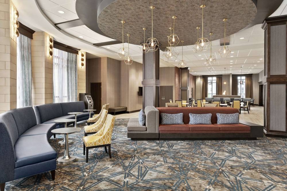 Hampton Inn & Suites Kansas City Downtown Crossroads - photo 4