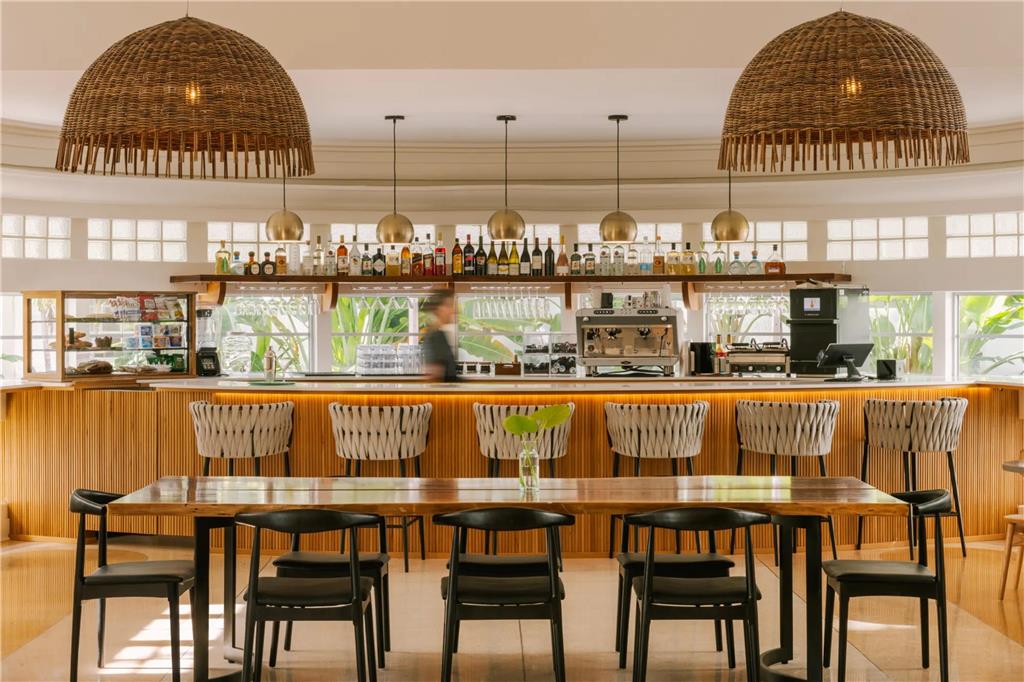 Kenmore Village Hotel South Beach - photo 19