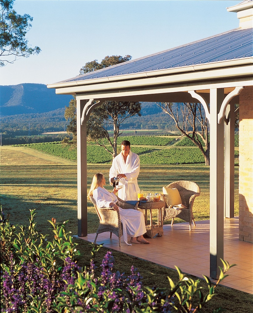 Berenbell Vineyard Retreat in Pokolbin, Australia