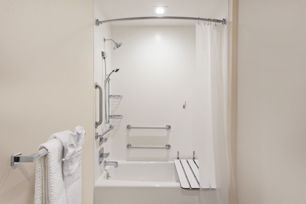 SpringHill Suites by Marriott Escondido Downtown - photo 15