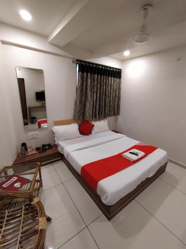 Hotel Surbhi By OYO Rooms in Rajkot, India