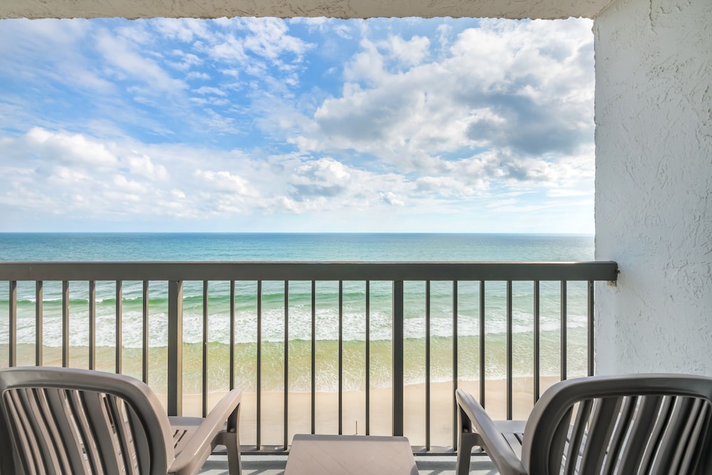 Tropical Winds Oceanfront Hotel - photo 36