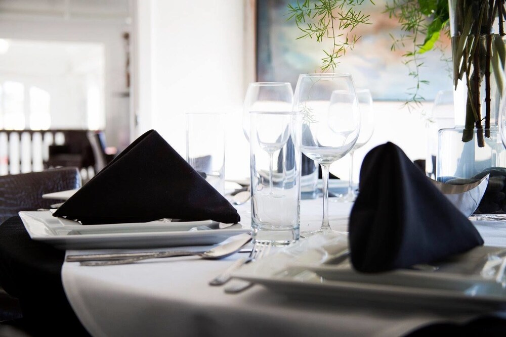 Park Plaza Hotel Seguin - photo 17